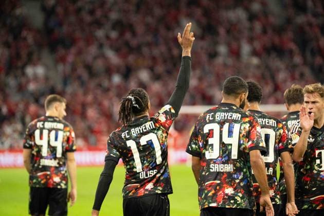 18.09.2026: Fußball: FC Bayern München - Union Berlin, 4. Spieltag der 1. Bundesliga in der Allianz Arena in München Torsjubel Michael Olise (FC Bayern Munchen, 17) zum 6:0. WICHTIGER HINWEIS: Gemäß den Vorgaben der DFL und des DFB ist es untersagt, in dem Stadion und oder vom Spiel angefertigte Fotoaufnahmen in Form von Sequenzbildern und oder videoähnlichen Fotostrecken zu verwerten bzw. verwerten zu lassen. Copyright: xJamesxZabelx