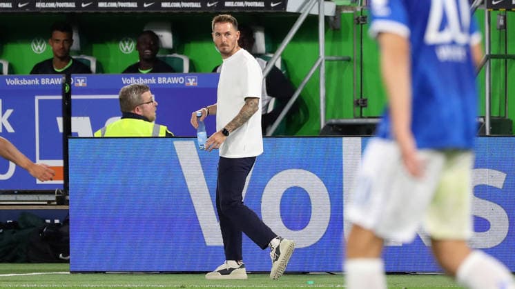 VfL vs. Darmstadt, 2. BL Wolfsburg, 18.09.2026, Fußball, Herren, 2. BL, Saison 2026 2027, VfL Wolfsburg vs. SV Darmstadt 98: Cheftrainer Tobias Strobl (VfL Wolfsburg) (DFL DFB REGULATIONS PROHIBIT ANY USE OF PHOTOGRAPHS as IMAGE SEQUENCES and or QUASI-VIDEO) Volkswagen Arena Niedersachsen Deutschland