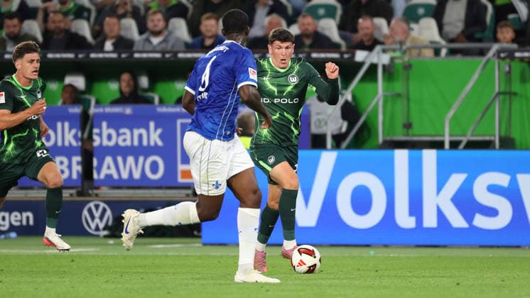 VfL vs. Darmstadt, 2. BL Wolfsburg, 18.09.2026, Fußball, Herren, 2. BL, Saison 2026 2027, VfL Wolfsburg vs. SV Darmstadt 98: Alessio Besio (VfL Wolfsburg) (DFL DFB REGULATIONS PROHIBIT ANY USE OF PHOTOGRAPHS as IMAGE SEQUENCES and or QUASI-VIDEO) Volkswagen Arena Niedersachsen Deutschland