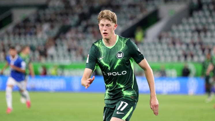VfL vs. Darmstadt, 2. BL Wolfsburg, 18.09.2026, Fußball, Herren, 2. BL, Saison 2026 2027, VfL Wolfsburg vs. SV Darmstadt 98: Alexander Bernhardsson (VfL Wolfsburg) (DFL DFB REGULATIONS PROHIBIT ANY USE OF PHOTOGRAPHS as IMAGE SEQUENCES and or QUASI-VIDEO) Volkswagen Arena Niedersachsen Deutschland