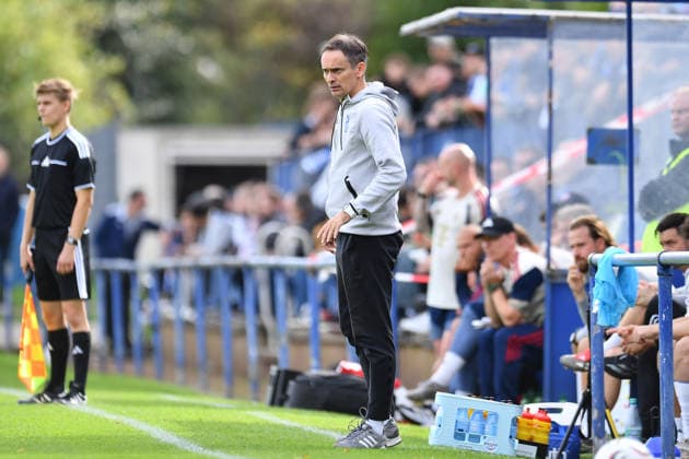 Fußball A-Junioren DFB-Pokal Saison 2026 2027 Achtelfinale: MSV Duisburg U19 - Bayern München U19 am 19.09.2026 an der BSA Westender Straße in Duisburg Florian Schnorrenberg ( Trainer MSV Duisburg U19 ) Nordrhein-Westfalen Deutschland