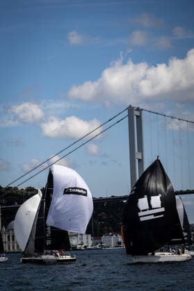 25th Bosphorus Cup in Istanbul ISTANBUL, TURKIYE - SEPTEMBER 19: Sailors and yachts compete in the Bosphorus Strait during the third day of the 25th Bosphorus Cup sailing races in Istanbul, Turkiye on September 19, 2026. Sebnem Coskun Anadolu Istanbul Turkey. Editorial use only. Please get in touch for any other usage.  Copyright: x2026xAnadoluxSebnemxCoskunx