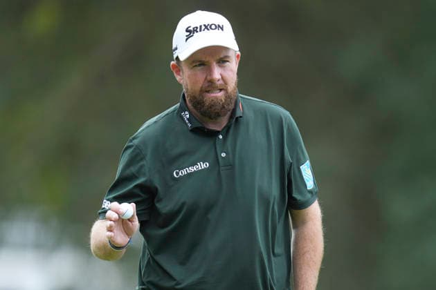 VIRGINIA WATER, ENGLAND - SEPTEMBER 19: Shane Lowry (IRE) after holing a birdie putt on the 6th green during Round 3 at the BMW PGA, Golf Herren Championship at Wentworth Golf Club, Virginia Water on September 19, 2026 in Surrey, England The BMW PGA Championship