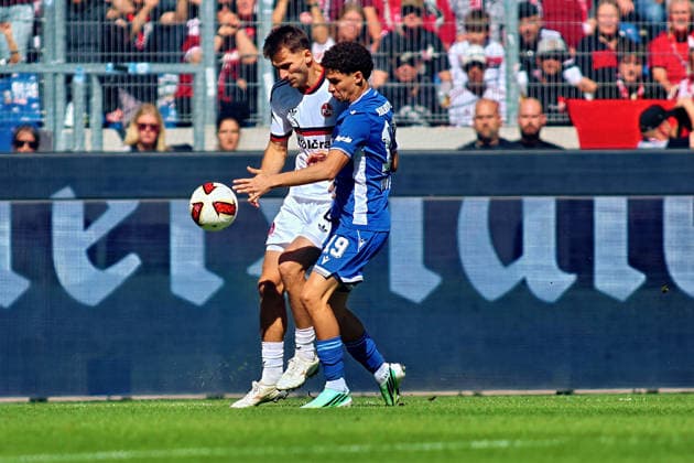 v. li. im Zweikampf, Adam Markhiyev (FC Nuernberg, 6),Louey Ben Farhat (SC Karlsruhe, 19) GER, SC Karlsruhe - FC Nürnberg Fussball 6.Spieltag Spielzeit 2026 2027 2.Bundesliga 19.09.2026 (DFL DFB REGULATIONS PROHIBIT ANY USE OF PHOTOGRAPHS as IMAGE SEQUENCES and or QUASI-VIDEO). GER SC Karlsruhe - FC NÂ¸rnberg Fussball 6.Spieltag Spielzeit 2026 2027 19.09.2026 Copyright: xEibner-Pressefoto JoergxHirschx EP_JHH