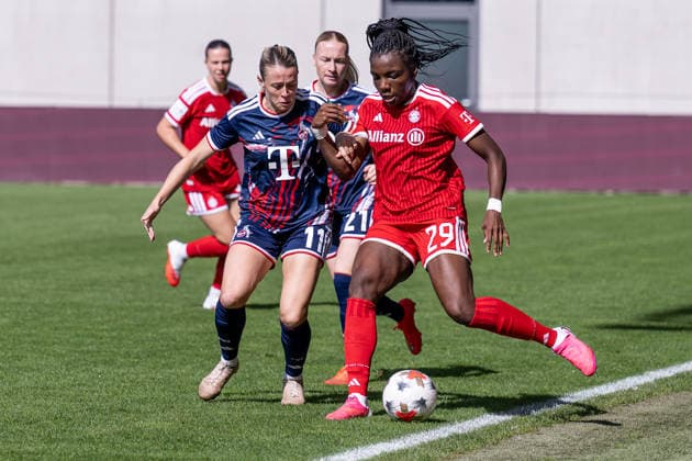 Kampf um den Ball Zweikampf zwischen Sandra Maria Jessen (1. FC Koeln, 11) und Edna Imade (FC Bayern Muenchen Frauen, 29) GER, FC Bayern Muenchen Frauen vs. 1. FC Koeln, Fussball, Google Pixel Frauen-Bundesliga, 5. Spieltag, Saison 2026 2027, 19.09.2026 (DFL DFB REGULATIONS PROHIBIT ANY USE OF PHOTOGRAPHS as IMAGE SEQUENCES and or QUASI-VIDEO). Foto: HMB Media Heike Feiner Copyright: HMBxMedia HeikexFeiner