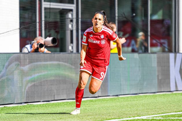 19.09.2026, München, Deutschland. Google Pixel Frauen-Bundesliga: FC Bayern München Frauen gegen 1. FC Köln Frauen am FC Bayern Campus. Jovana Damnjanovic (FC Bayern Frauen) jubelt nach Ihrem Tor.