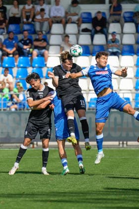 19.09.2026, Dietmar-Hopp-Stadion, Hoffenheim, GER, 3. Liga, 7. Spieltag: TSG 1899 Hoffenheim II vs SV Meppen, Kopfball Luis Sprekelmeyer (SV Meppen 19), DFL REGULATIONS PROHIBIT ANY USE OF PHOTOGRAPHS AS IMAGE SEQUENCES AND OR QUASI-VIDEO. Hoffenheim Baden-Württemberg Dietmar-Hopp-Stadion
