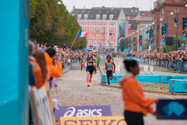 World Championship, WM, Weltmeisterschaft in 5 km: World Athletics Road Running Championships Copenhagen Jakob Ingebrigtsen og Norway and Dawit Seare from Eritrea on the final meters of The five-kilometer distance during the World Athletics Road Running Championships Copenhagen in Copenhagen, Saturday, September 19, 2026. (Photo: Emil Helms Scanpix 2026) , Copenhagen Denmark Copyright: EmilxHelmsx spdk20260919-150649-L