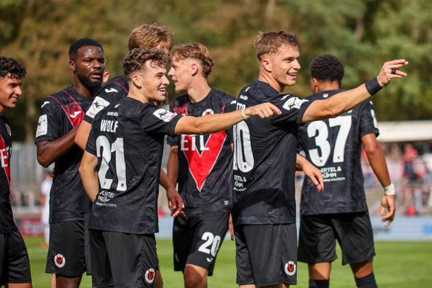 19.09.2026, xsefx, Fußball, FC Viktoria Köln - FC Ingolstadt 04, 3.Liga, Sportpark Höhenberg, 7. Spieltag, Saison 2026 2027: Torjubel nach dem Tor zum 2:0 durch Torschütze David Otto (FC Viktoria Koeln 10) zusammen mit Lucas Wolf (FC Viktoria Koeln 21) DFB regulations prohibit any use of photographs as image sequences and or quasi-video. Nordrhein-Westfalen Deutschland