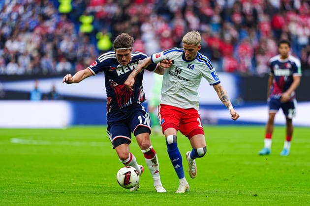 Alessio Castro-Montes (1. FC Köln, 17), Albert Gronbaek (Hamburger SV, 11) GER, Hamburger SV vs. 1. FC Köln, Fußball, 1. Bundesliga, Spieltag 04, Saison 2026 2027, 19.09.2026 DFL REGULATIONS PROHIBIT ANY USE OF PHOTOGRAPHS AS IMAGE SEQUENCES AND OR QUASI-VIDEO GER, Hamburger SV vs. 1. FC Köln, Fußball, 1. Bundesliga, Spieltag 04, Saison 2026 2027, 19.09.2026 Hamburg Copyright: xEibner-Pressefoto MarcelxvonxFehrnx EP_MFN