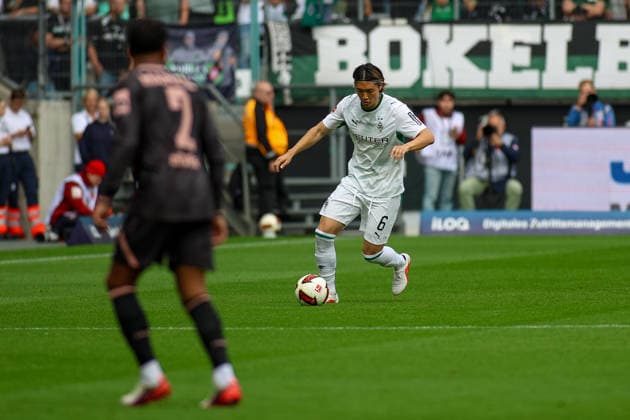 19.09.2026, GER, Fussball, Herren, Bundesliga , 1. Bundesliga, Saison 2026 2027, VfL Borussia Mönchengladbach - FSV Mainz 05 Kou Itakura (BMG) in Aktion, Einzelaktion Copyright: xSvenxHanischx