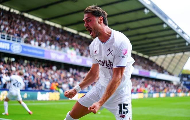 Konstantinos Mavropanos of West Ham United celebrates scoring a goal after making it 2-2 Millwall v West Ham United, EFL Sky Bet Championship, Football, The Den, London, UK - 19 Sep 2026London The Den United Kingdom EDITORIAL USE ONLY No use with unauthorised audio, video, data, fixture lists, club league logos or live services. Online in-match use limited to 120 images, no video emulation. No use in betting, games or single club league player publications. Copyright: xJavierxGarcia Shutterstockx 17158528bq