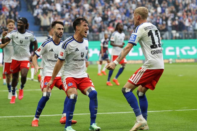 2026.09.19 xfsx Fussball 1. Bundesliga Hamburger Sportverein - 1.FC Koeln v.l. Der HSV feiert das 1:0 durch Nicolas Capaldo (Hamburger SV, 24) (DFL DFB regulations prohibit any use of photographs as image sequences and or quasi-video. Copyright: HMBxMedia FernandoxSoares