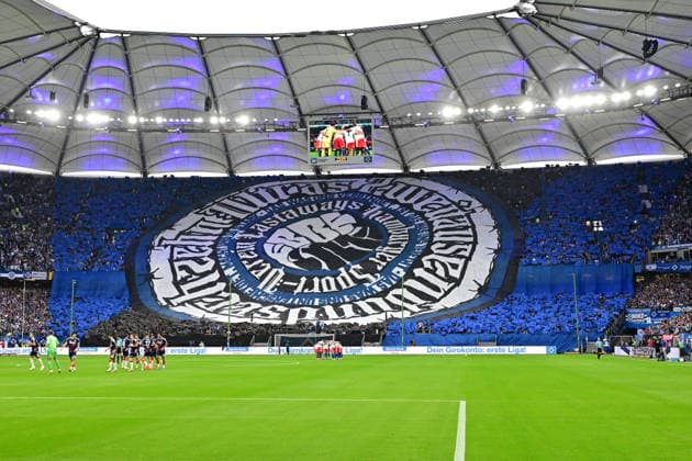 19.09.2026,GER Fußball, Männer, 1.BL, Spieltag 4 , Saison 2026 2027, Hamburg, Hamburger SV vs 1.FC Köln Feature Choreografie der HSV Fans zu Spielbeginn DFB DFL regulations prohibit any use of photographs as image sequences and or quasi-video) Hamburg Volksparkstadion Hamburg Deutschland Copyright: xnordphotoxGmbH xWitkex