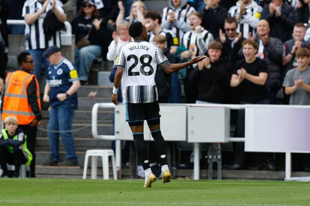 Newcastle United v Hull City, Premier League Joe Willock of Newcastle United celebrates scoring his sides first goal of the match during the Newcastle United v Hull City Premier League match at St. James Park, Newcastle Upon Tyne, England on 19 September 2026 Credit: Craig Cowan Every Second Media Editorial use only. All images are copyright Every Second Media Limited. No images may be reproduced without prior permission. All rights reserved. Premier League and Football League images are subject to licensing agreements with Football DataCo Limited. see https: www.football-dataco.com Copyright: xIMAGO EveryxSecondxMediax ESM-2174-0081 CraigxCowanx xEveryxSecondxMediax