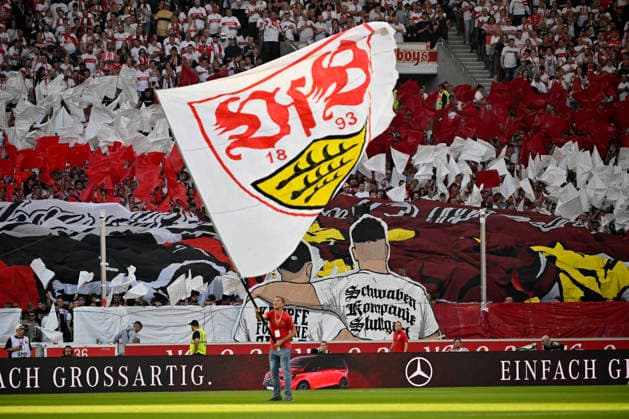 Choreo, Choreographie, Fanaktion Cannstatter Kurve Fanblock, Fans, Fankurve, Flaggen, Fahnen, Stimmung, stimmungsvoll VfB Stuttgart VfB Stuttgart vs Borussia Dortmund BVB 19.09.2026 DFL REGULATIONS PROHIBIT ANY USE OF PHOTOGRAPHS AS IMAGE SEQUENCES AND OR QUASI-VIDEO VfB Stuttgart vs Borussia Dortmund BVB