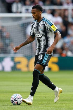 Newcastle United v Hull City, Premier League Joe Willock of Newcastle United controls play during the Newcastle United v Hull City Premier League match at St. James Park, Newcastle Upon Tyne, England on 19 September 2026 Credit: Craig Cowan Every Second Media Editorial use only. All images are copyright Every Second Media Limited. No images may be reproduced without prior permission. All rights reserved. Premier League and Football League images are subject to licensing agreements with Football DataCo Limited. see https: www.football-dataco.com Copyright: xIMAGO EveryxSecondxMediax ESM-2174-0121 CraigxCowanx xEveryxSecondxMediax