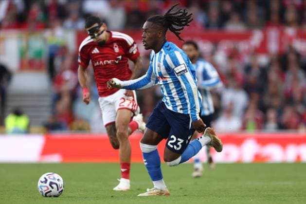 Brandon Thomas-Asante of Coventry City in action. Nottingham Forest v Coventry City, Premier League, Football, The City Ground, Nottingham, UK - 19 Sep 2026Nottingham The City Ground United Kingdom EDITORIAL USE ONLY No use with unauthorised audio, video, data, fixture lists, club league logos or live services. Online in-match use limited to 120 images, no video emulation. No use in betting, games or single club league player publications. Copyright: xRyanxBrowne Shutterstockx 17158587ha