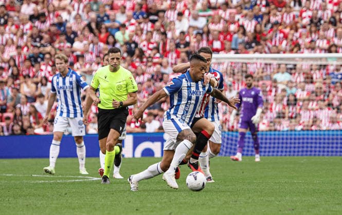 ESP: LaLiga EA Sports Athletic Bilbao v Deportivo Alaves Mariano Diaz Mejia of Alaves during LaLiga EA Sports between Athletic Bilbao v Deportivo Alaves played at San Mames Stadium in Bilbao, on September 19, 2026 in Spain Spain Futbol Copyright: xAgenciaxLOFx