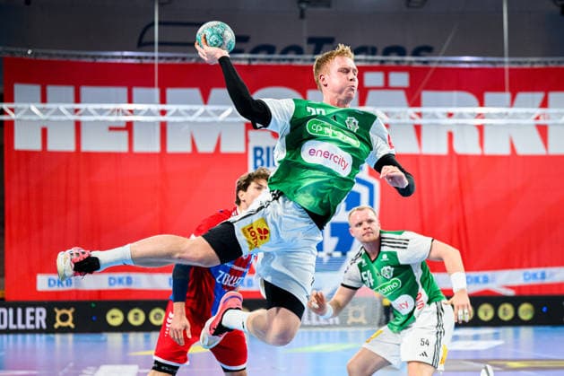 Bietigheim: HBL - 26 27 - SG BBM Bietigheim - TSV Hannover-Burgdorf Jonathan Edvardsson (Hannover) Bietigheim-Bissingen Egetrans Arena Baden-Württemberg Deutschland