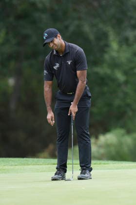VIRGINIA WATER, ENGLAND - SEPTEMBER 19: Aaron Rai (ENG) reacts after missing a putt on the 12th green during Round 3 at the BMW PGA, Golf Herren Championship at Wentworth Golf Club, Virginia Water on September 19, 2026 in Surrey, England The BMW PGA Championship