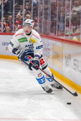 NL: Lausanne HC - HC Ambri-Piotta 19.09.2026, Lausanne, Vaudoise Arena, NL: Lausanne HC - HC Ambri-Piotta. William Worge Kreü (14, HC Ambri-Piotta) during the 2026-2027 Swiss National League Ice hockey, Eishockey game between Lausanne HC and HC Ambri-Piotta the Saturday 19.09.2026 at the Vaudoise Arena in Lausanne, Switzerland. Lausanne Vaudoise Arena Vaud Switzerland Copyright: xMediafabxPhotographyxFabricexDexGasperisx MEDIAFAB-HOCKEY-LAUSANNE HC-HC AMBRI-PIOTTA-LAUSANNE-19.09.2026-0014