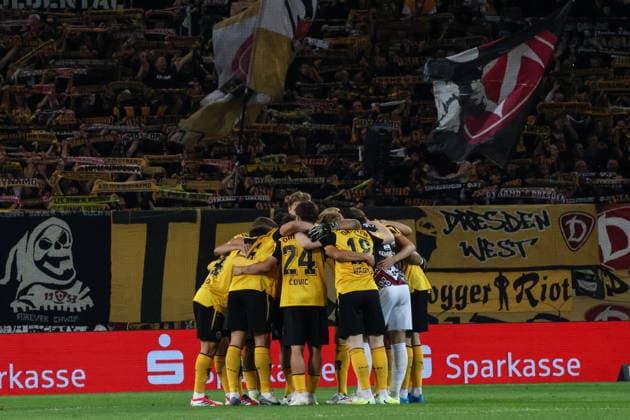 Deutschland: 2. Bundesliga 2026 2027, 7. Spieltag, Dynamo Dresden - Hertha BSC, Rudolf-Harbig-Stadion (Dresden): Team Dynamo Dresden Copyright: xLucasxWalterx
