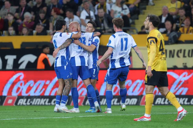 19.09.2026, xtgx, Fussball 2. Bundesliga, SG Dynamo Dresden - Hertha BSC Berlin, v.l. Jon Dagur Thorsteinsson (Hertha, 24) Jubel, Torjubel, jubelt ueber das Tor, celebrate the goal, celebration (DFL DFB REGULATIONS PROHIBIT ANY USE OF PHOTOGRAPHS as IMAGE SEQUENCES and or QUASI-VIDEO) Dresden