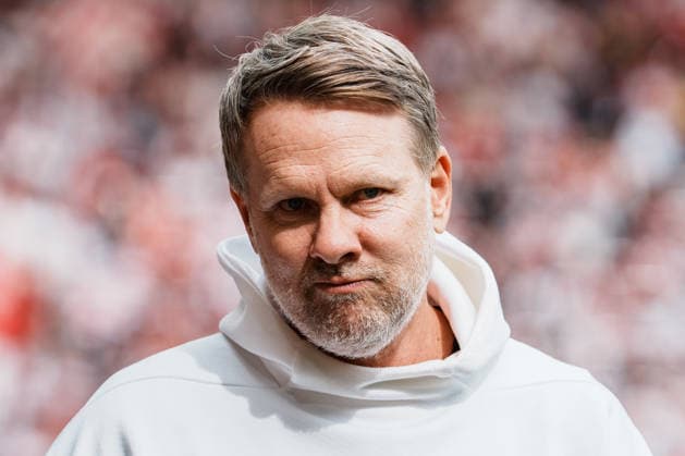Deutschland: Fussball 3. Liga 2026 - 2027, 7. Spieltag - Alemannia Aachen vs Fortuna Düsseldorf - Tivoli (Aachen): Sascha Rösler (Leiter Lizenzbereich Fortuna Düsseldorf) vor dem Spiel, Mimik, nah, Porträt, Ex-Alemanne Copyright: xThiemoxRudolphx