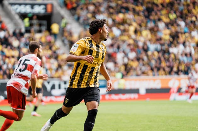Deutschland: Fussball 3. Liga 2026 - 2027, 7. Spieltag - Alemannia Aachen vs Fortuna Düsseldorf - Tivoli (Aachen): Mehdi Loune (Alemannia Aachen, 10) läuft, nah, schaut auf Ball Copyright: xThiemoxRudolphx