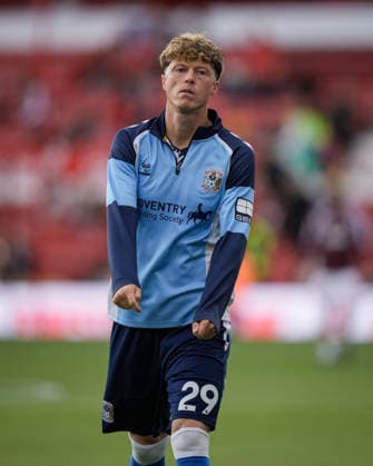 Nottingham Forest FC v Coventry City - Premier League 2026 27 Victor Torp of Coventry City warms up before the Premier League match between Nottingham Forest and Coventry City at the City Ground in Nottingham, United Kingdom, on September 19, 2026. Nottingham Nottinghamshire United Kingdom  Copyright: xNewsxImagesx originalFilename:cosgrove-premierl260919_np4Pv