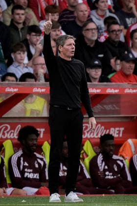 Nottingham Forest FC v Coventry City - Premier League 2026 27 Oliver Glasner, manager of Nottingham Forest, gives instructions to his team during the Premier League match between Nottingham Forest and Coventry City at the City Ground in Nottingham, United Kingdom, on September 19, 2026. Nottingham Nottinghamshire United Kingdom  Copyright: xNewsxImagesx originalFilename:cosgrove-premierl260919_npb4E