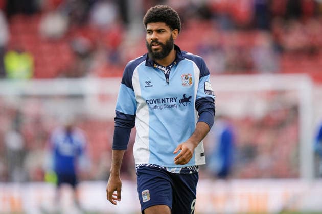 Nottingham Forest FC v Coventry City - Premier League 2026 27 Ellis Simms of Coventry City warms up before the Premier League match between Nottingham Forest and Coventry City at the City Ground in Nottingham, United Kingdom, on September 19, 2026. Nottingham Nottinghamshire United Kingdom  Copyright: xNewsxImagesx originalFilename:cosgrove-premierl260919_npCAN
