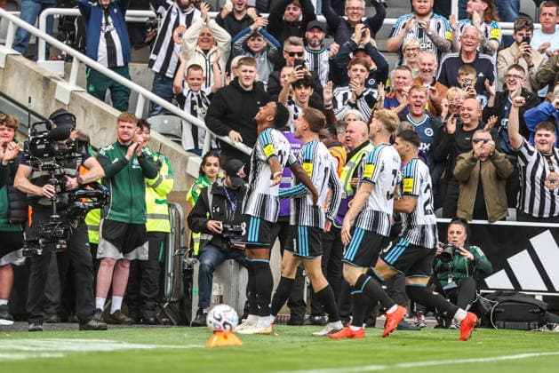 Newcastle United v Hull City - Premier League 2026 27 Joe Willock of Newcastle United celebrates his goal to make it 1-0 during the Premier League match between Newcastle United and Hull City at St. James s Park in Newcastle, United Kingdom, on September 19, 2026. Newcastle Tyne and Wear United Kingdom  Copyright: xNewsxImagesx originalFilename:cosgrove-premierl260919_npvxn