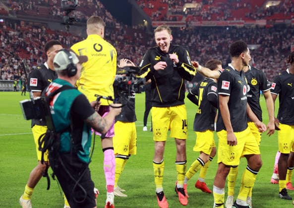19.09.26 VfB Stuttgart - Borussia Dortmund Deutschland, Stuttgart, 19.09.2026, Fussball, Bundesliga, Saison 2026 2027, VfB Stuttgart - Borussia Dortmund: Maximilian Beier (Borussia Dortmund).