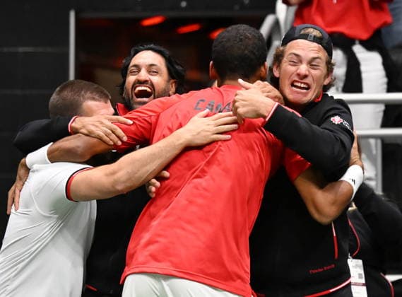 September 19, 2026, Quebec, Pq, Canada: Felix Auger-Aliassime of Canada, centre, celebrates with teammates after winning his match against Arthur Rinderknech of France and winning qualification at the Davis Cup qualifier second round at the Videotron Centre in Quebec City, Saturday, Sept. 19, 2026. Canada News - September 19, 2026  - ZUMAc35_ 20260919_zaf_c35_150 Copyright: xJacquesxBoissinotx