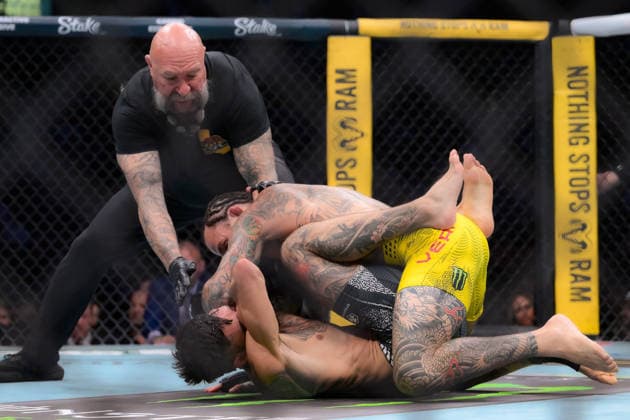 September 19, 2026, Los Angeles, California, USA: MARLON VERA defeated CHARLES JOURDAIN by TKO (strikes) at 2:02 of Round 3 during UFC 331 at the Crypto.com Arena in Los Angeles Los Angeles USA - ZUMAo117 20260919_zsp_o117_014 Copyright: xMikaelxOnax