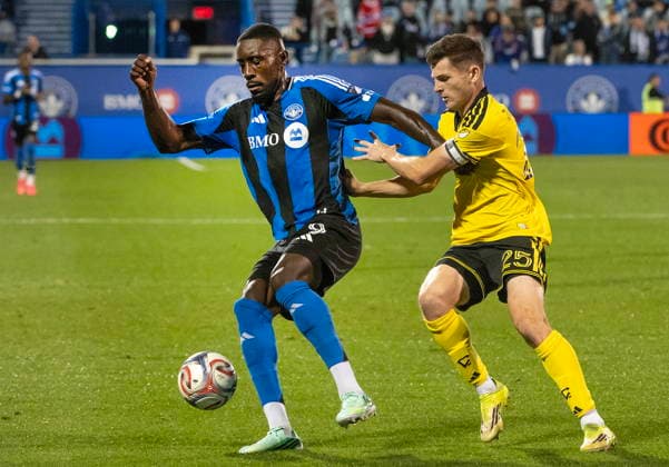 September 19, 2026, Montreal, Qc, Canada: Prince Owusu (9), du CF Montro al, lutte avec Sean Zawadzki (25), du Crew de Columbus, lors de la premio¨re demie d un match de soccer de la MLS, Fussball Herren, USA o Montro al, le samedi 19 septembre 2026. LA PRESSE CANADIENNE Peter McCabe Sean Zawadzki , Prince Owusu - ZUMAc35_ 20260919_zaf_c35_211 Copyright: xPeterxMccabex