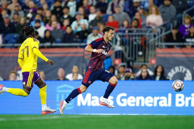 September 19, 2026; Foxborough, Massachusetts, USA; New England Revolution midfielder Daniel Gazdag (16) runs towards goal in a Major League Soccer game against Orlando City SC at Gillette Stadium. (c) CSM - ZUMAc04_ 20260919_zma_c04_316 Copyright: xBurtxGranofskyx