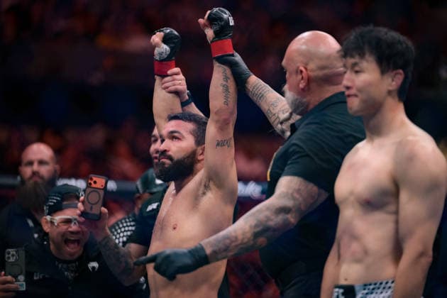 September 19, 2026, Los Angeles, California, USA: PATRICIO PITBULL defeated DOOHO CHOI by KO (strikes) at 3:28 of Round 1 during UFC 331 at the Crypto.com Arena in Los Angeles. Los Angeles USA - ZUMAo117 20260919_zsp_o117_041 Copyright: xMikaelxOnax