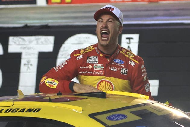BRISTOL, TN - SEPTEMBER 19: Joey Logano ( 22 Team Penske Shell-Pennzoil Ford) celebrates after winning the NASCAR, Motorsport, USA Cup Series Playoffs Bass Pro Shops Night Race on September 19, 2026 at Bristol Motor Speedway in Bristol, TN. (Photo by Jeff Robinson Icon Sportswire) AUTO: SEP 19 NASCAR Cup Series Playoffs Bass Pro Shops Night Race EDITORIAL USE ONLY Icon26091921429