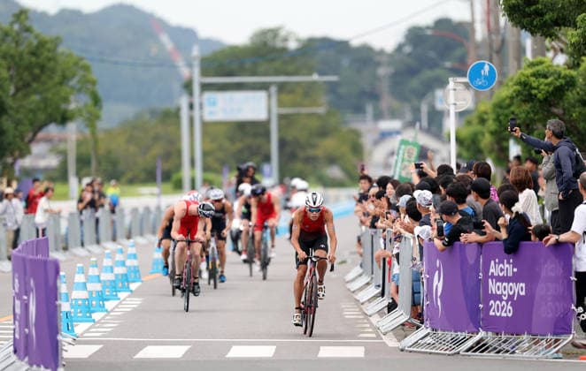 (260920) -- NAGOYA, Sept. 20, 2026 -- Athletes compete during the men s individual triathlon final at the 20th Asian Games Aichi-Nagoya 2026 in Gamagori City of Aichi prefecture, Japan, Sept. 20, 2026. ) (SP)JAPAN-NAGOYA-ASIAN GAMES-TRIATHLON-MEN S DengxHua