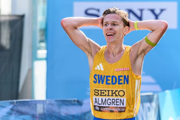 260920 Andreas Almgren of Sweden celebrates after the Copenhagen Half Marathon in the World Athletics Road Running Championships on September 20, 2026 in Copenhagen. Photo: Mathilda Schuler BILDBYRAN kod MA MA1036 friidrott athletics friidrett world athletics road running championships copenhagen half marathon 2026 bbeng half marathon jubel Copyright: MATHILDAxSCHULER BB260920MA045