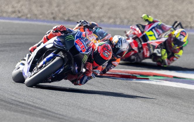 MOTORSPORTS - MotoGP, GP of Austria 2026 SPIELBERG,AUSTRIA,20.SEP.26 - MOTORSPORTS - MotoGP, Grand Prix of Austria, Red Bull Ring. Image shows Fabio Quartararo (FRA Monster Energy Yamaha MotoGP). Pedro Acosta (ESP Red Bull KTM Factory Racing) and Diogo Moreira (BRA Pro Honda LCR). Keywords: warm up.  GEPAxpictures xHaraldxSteiner