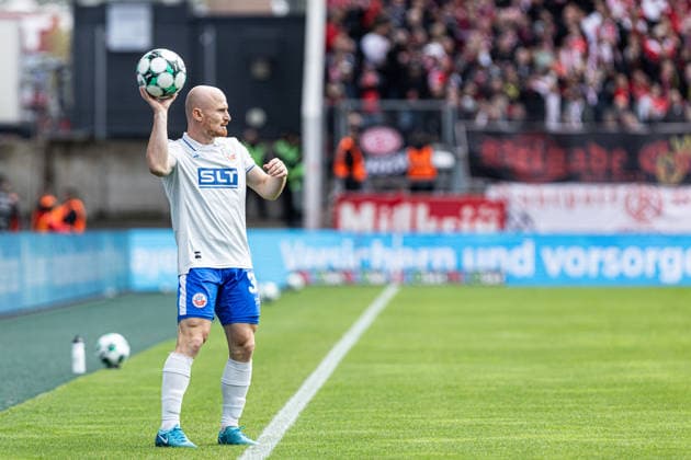 3.Liga 7. Spieltag: Rot-Weiss Essen - Hansa Rostock; 20.09.2026 Maximilian Krauß (Hansa Rostock, 35) 3.Liga 7. Spieltag: Rot-Weiss Essen - Hansa Rostock; Stadion an der Hafenstraße, Essen; 20.09.2026 DFL regulations prohibit any use of photographs as image sequences and or quasi video. Copyright: xBEAUTIFULxSPORTS Buriakovx