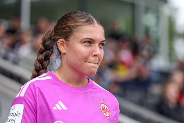 GER, Frankfurt, Eintracht Frankfurt II vs Hertha BSC Berlin, 2. Frauen Bundesliga, Fussball, DFB, Spielzeit 2026 2027, Stadion am Brentanobad, 7. Spieltag im Bild: Sophia Winkler (Eintracht Frankfurt) feiert ihr Comeback nach über einem Jahr Verletzung DFB DFL REGULATIONS PROHIBIT ANY USE OF PHOTOGRAPHS AS IMAGE SEQUENCES AND OR QUASI-VIDEO, 20.09.2026 Copyright: HMBxMedia HendrikxHamelau