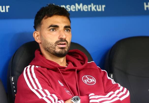 20.09.2026, xcex, GER, Hamburg, Volksparkstadion, Frauenfussball, 1. Bundesliga, DIE LIGA, Google Pixel Frauen-Bundesliga Saison 2026 2027, Spieltag 5, HSV, FCN, Hamburger SV - 1. FC Nuernberg, Trainer Omar Adlani (FCN) DFL regulations prohibit any use of photographs as image sequences and or quasi-video