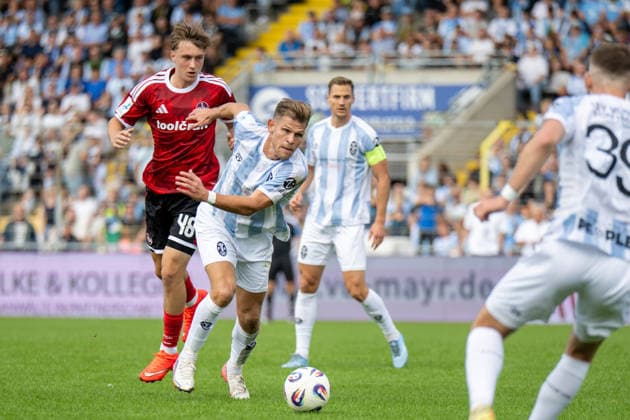 Florian Niederlechner 7 (TSV 1860 Muenchen), TSV 1860 Muenchen vs. FC Nuernberg II, Fussball, Regionalliga Bayern, 10. Spieltag, 20.09.2026 DFB regulations prohibit any use of photographs as image sequences and or quasi-video Muenchen Bayern Deutschland