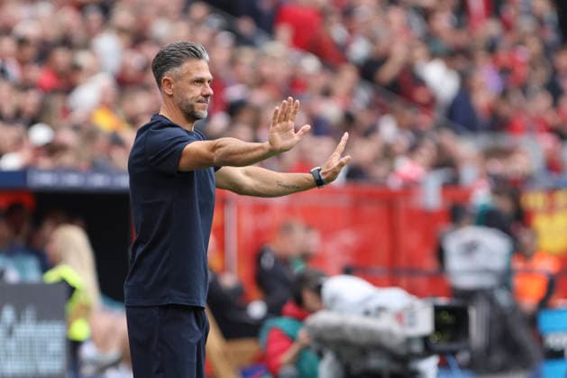Trainer Martin Demichelis (RB Leipzig) gestikuliert, Gestik waehrend des Spiels der 1. Bundesliga zwischen Bayer 04 Leverkusen und RB Leipzig, BayArena am 20. September 2026 in Leverkusen, Deutschland. (Foto von Oliver Kaelke DeFodi Images) +++ Trainer Martin Demichelis (RB Leipzig) gestures during the Bundesliga match between Bayer 04 Leverkusen and RB Leipzig at BayArena on September 20, 2026 in Leverkusen, Germany. (Photo by Oliver Kaelke DeFodi Images) DFB DFL REGULATIONS PROHIBIT ANY USE OF PHOTOGRAPHS AS IMAGE SEQUENCES AND OR QUASI-VIDEO. (Photo by Oliver Kaelke DeFodi Images) -