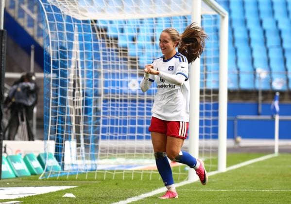 20.09.2026, xcex, GER, Hamburg, Volksparkstadion, Frauenfussball, 1. Bundesliga, DIE LIGA, Google Pixel Frauen-Bundesliga Saison 2026 2027, Spieltag 5, HSV, FCN, Hamburger SV - 1. FC Nuernberg, Torjubel Camilla Linberg (HSV), Jubel, Freude, Emotionen, goal celebration DFL regulations prohibit any use of photographs as image sequences and or quasi-video